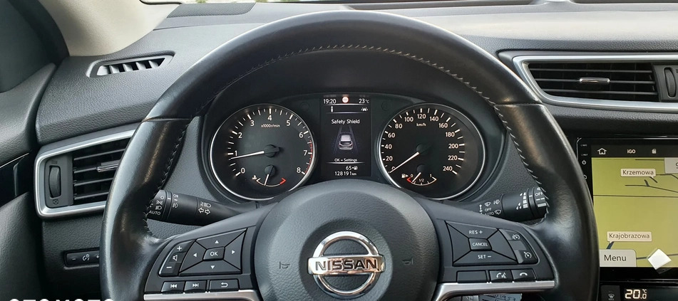 Nissan Qashqai cena 79900 przebieg: 128191, rok produkcji 2018 z Bydgoszcz małe 596